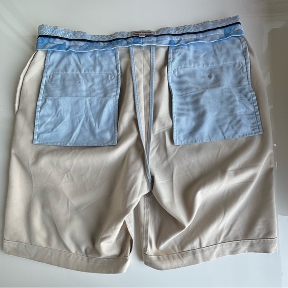 Peter Millar Tan Flat Front Shorts for Casual Elegance - Picture 9 of 12